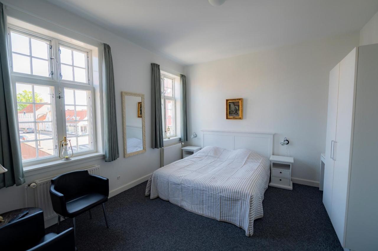 Hotel Det Gamle Posthus Rønne Exterior foto